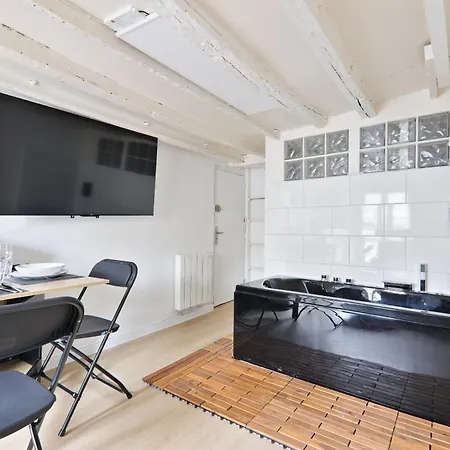 Quartier Saint-michel Notre-dame 3 Free Netflix * Paris