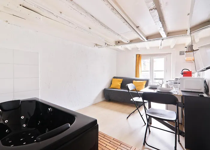 Quartier Saint-michel Notre-dame 3 Free Netflix * Paris